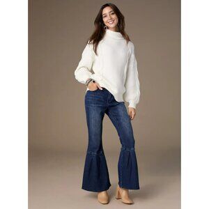 NWT Coco + Carmen Womens Denim Flare Jeans With Ruffled Hem Medium Wash Size M